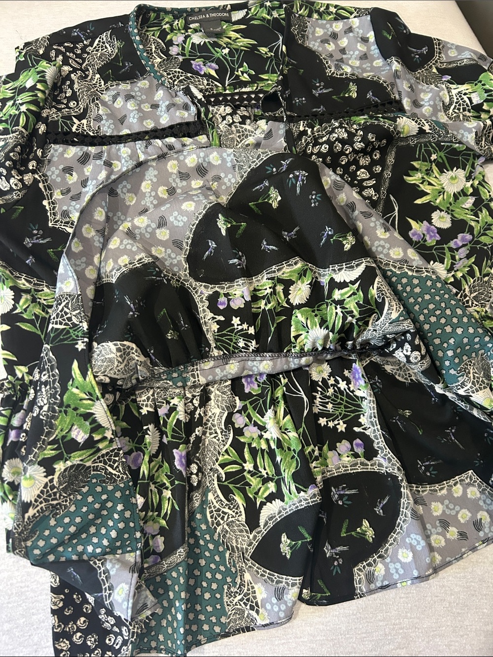 Chelsea & Theodore Black Floral Patchwork Blouse Sz S - Picture 4 of 6